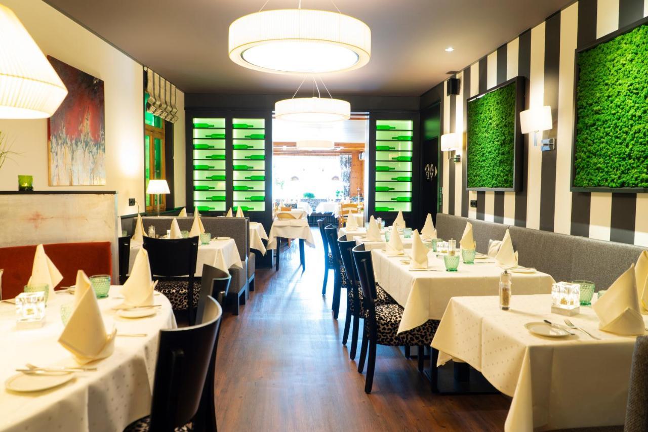 Hotel Restaurant Esser Wegberg ภายนอก รูปภาพ