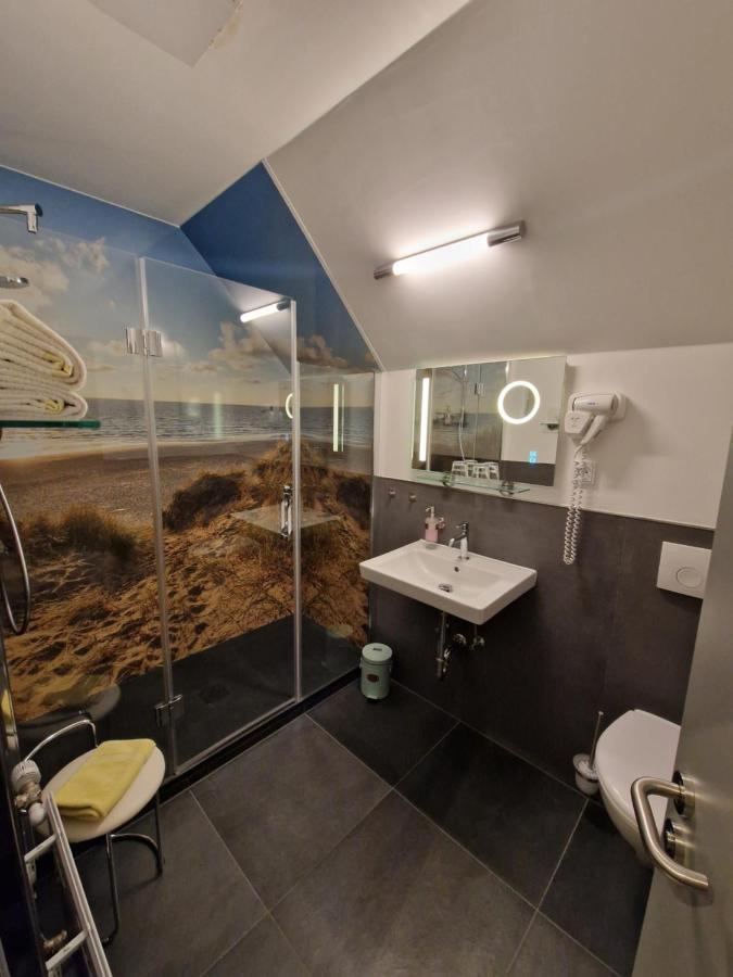 Hotel Restaurant Esser Wegberg ภายนอก รูปภาพ