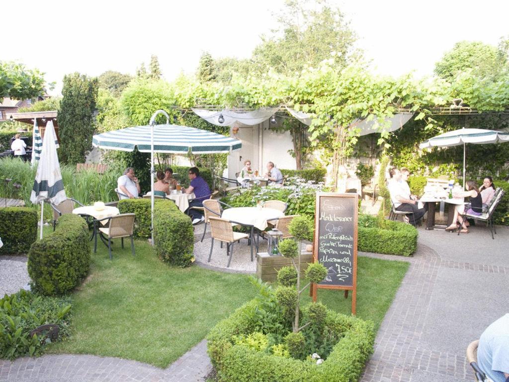 Hotel Restaurant Esser Wegberg ภายนอก รูปภาพ